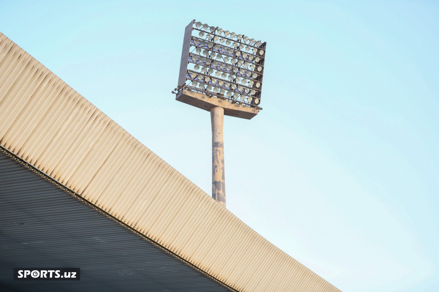 Nasaf razdevalka stadion