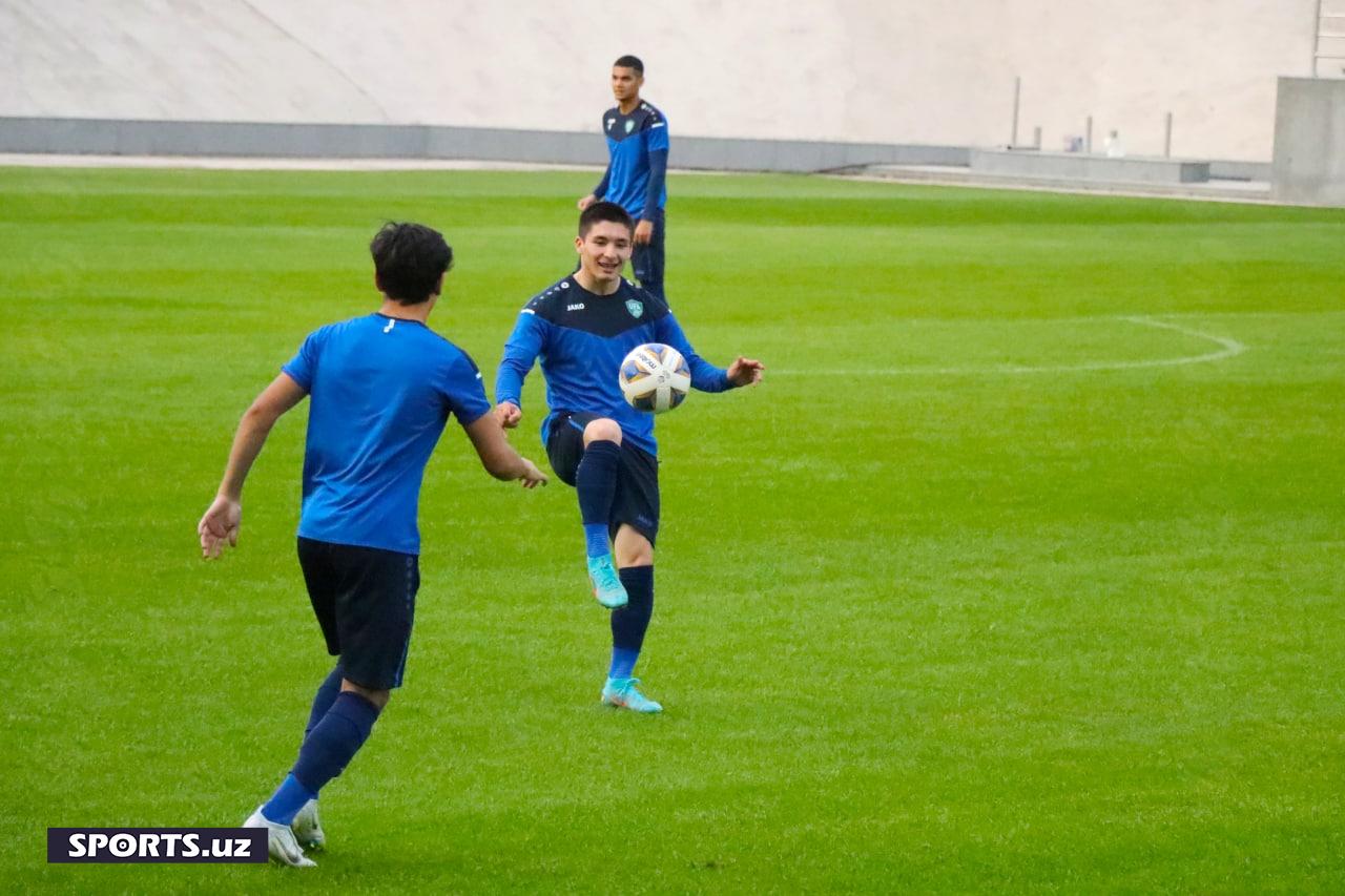 U23 Узб тренировка