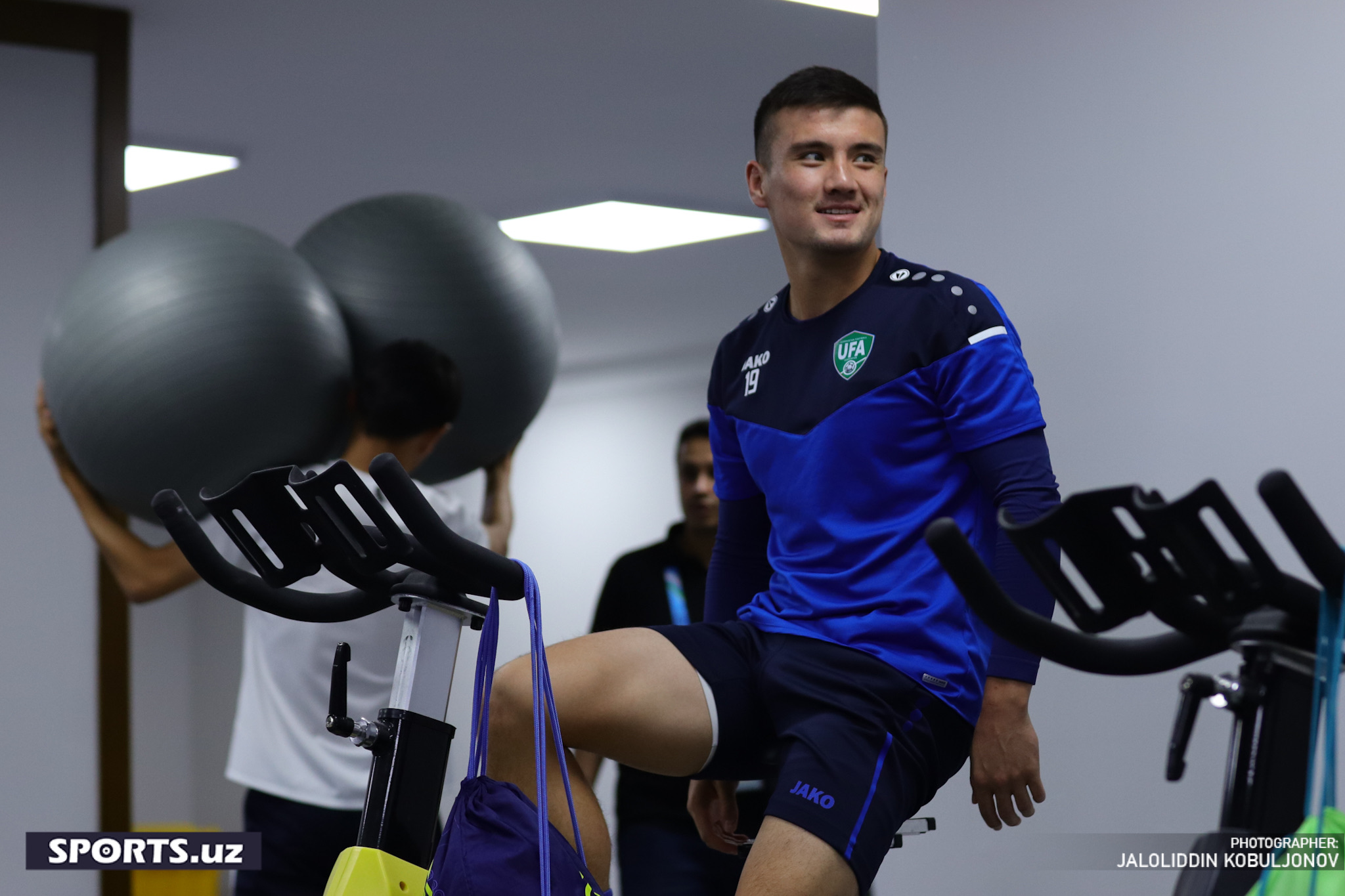 Uzbekistan U23 training