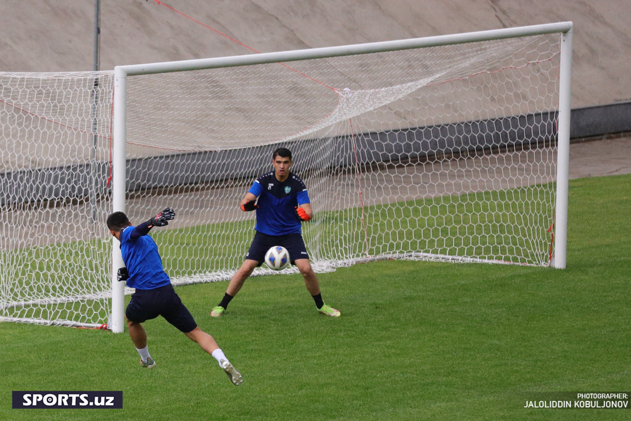 Uzbekistan U23 training