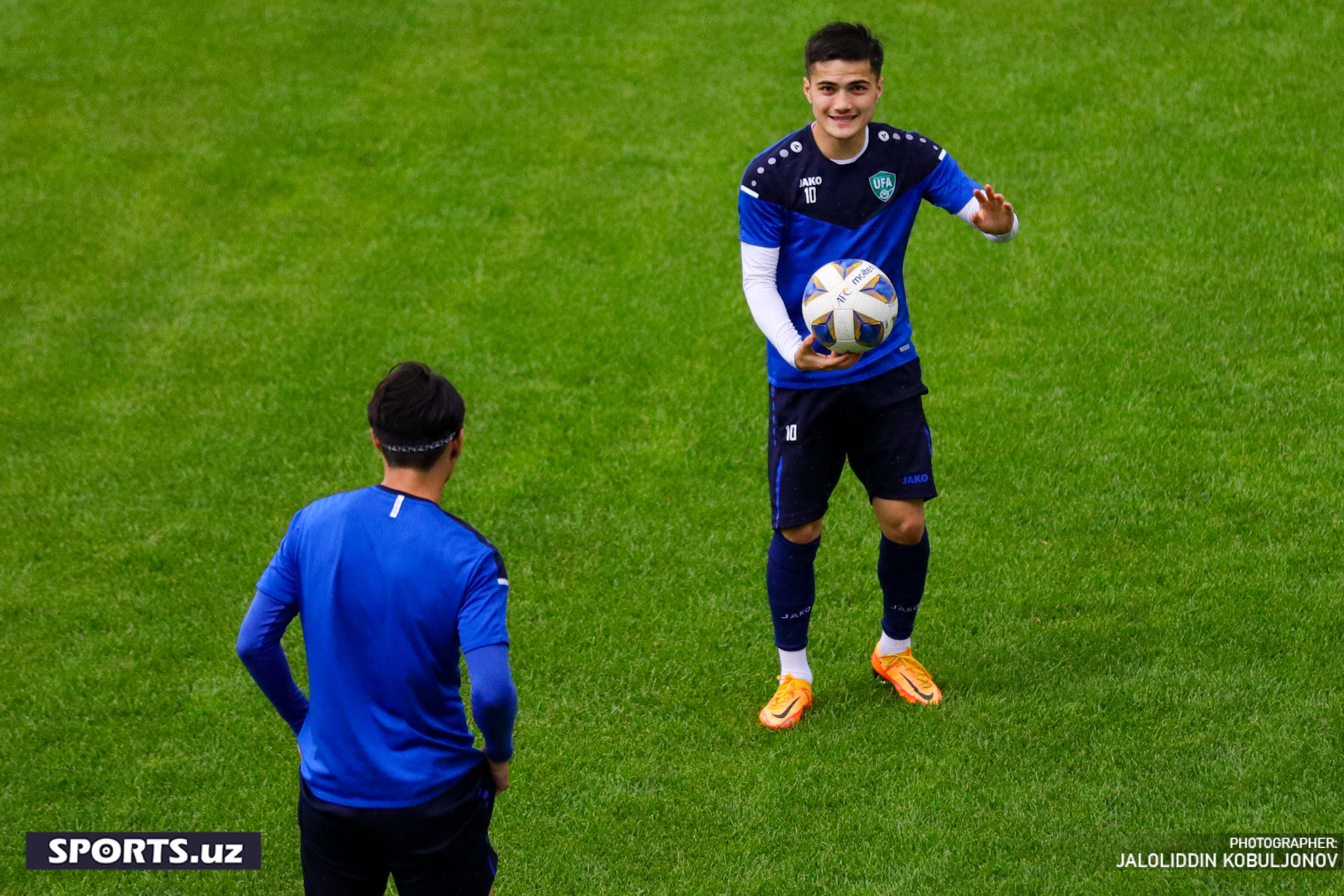 Uzbekistan U23 training