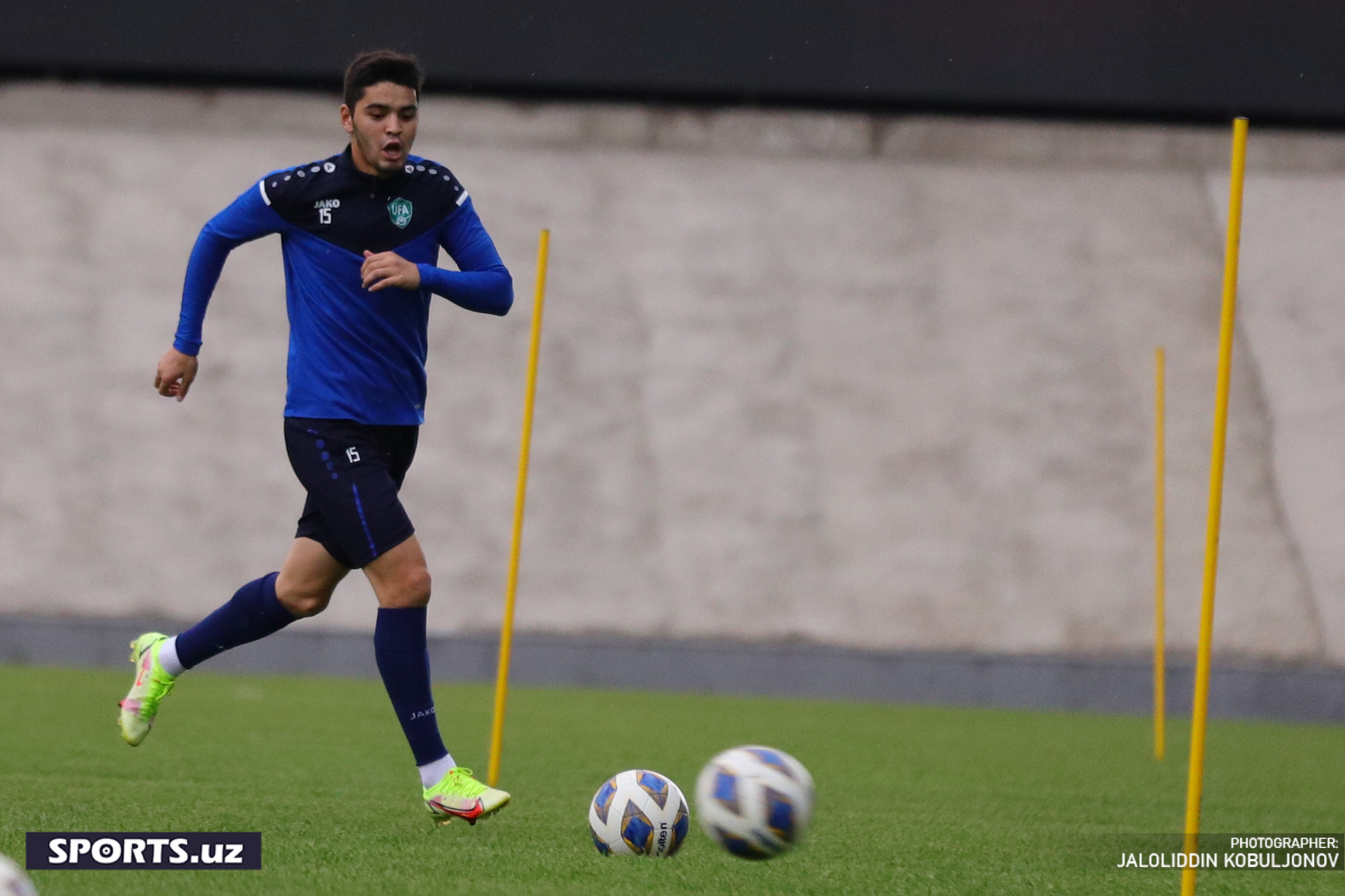 Uzbekistan U23 training