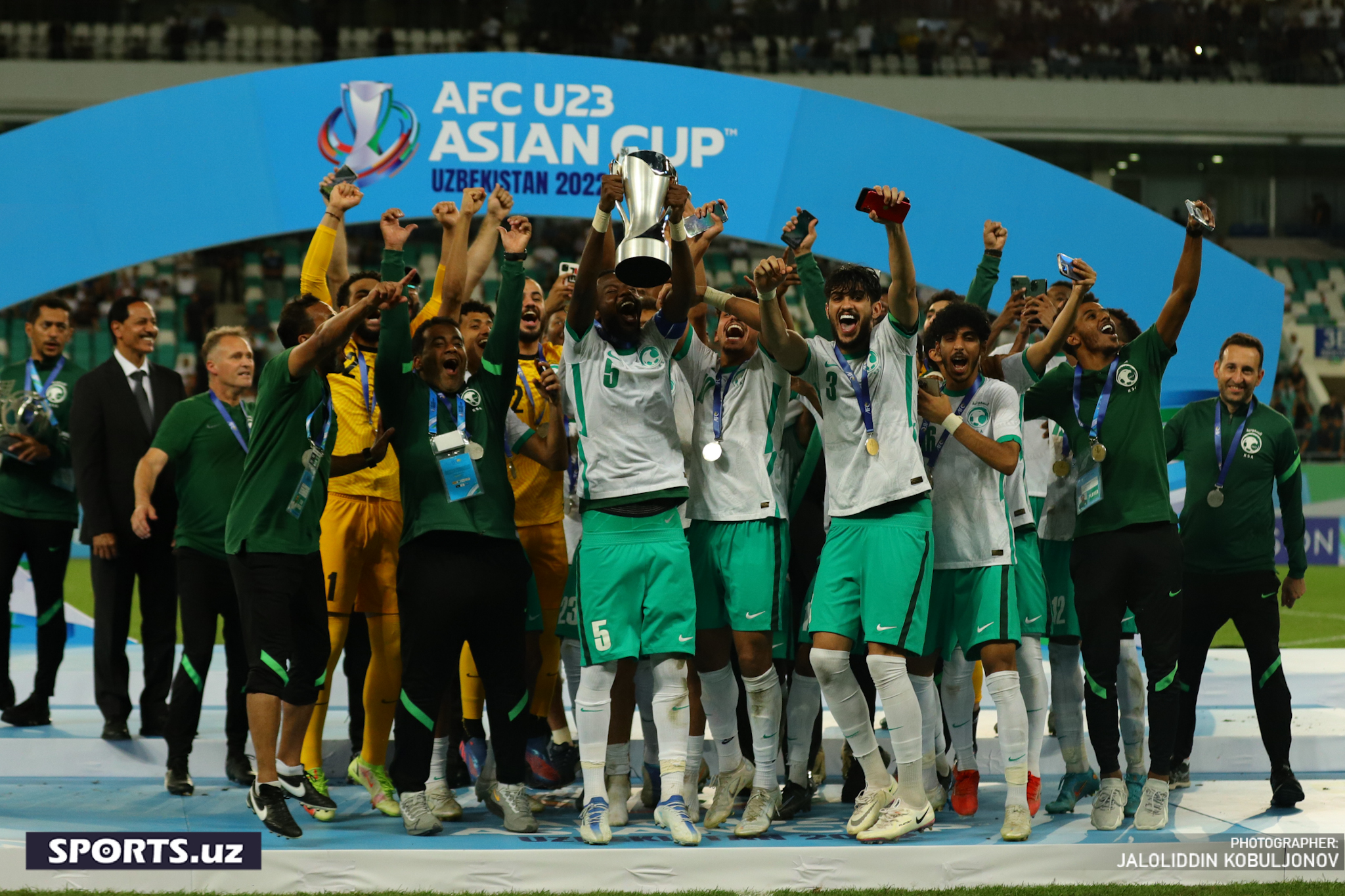 U 23 final taqdirlash