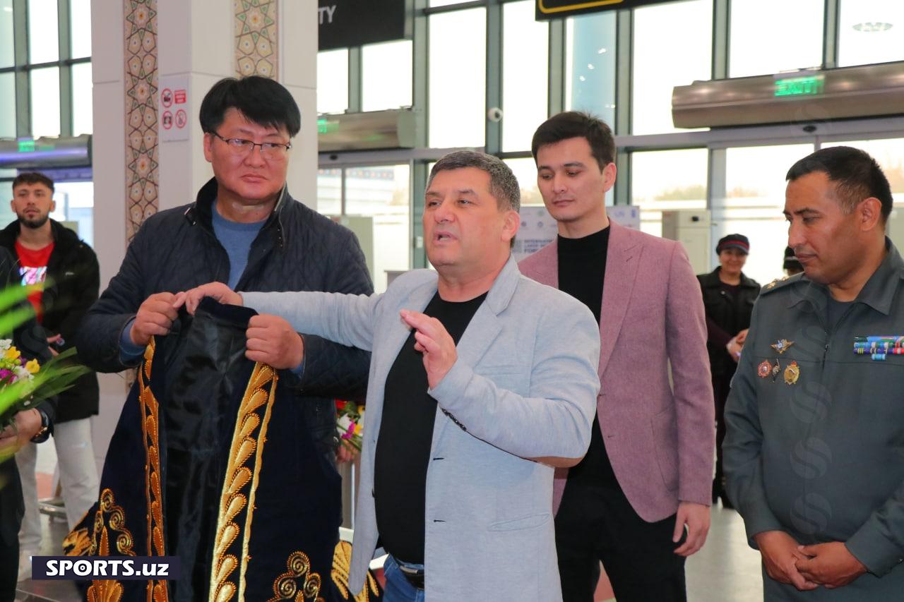Таэквондо кутиб олиш