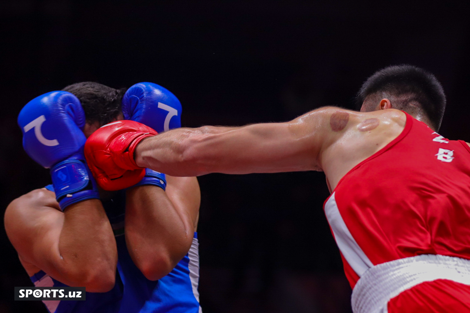 Boks. O'zbekiston chempionati Bahodir Jalolov