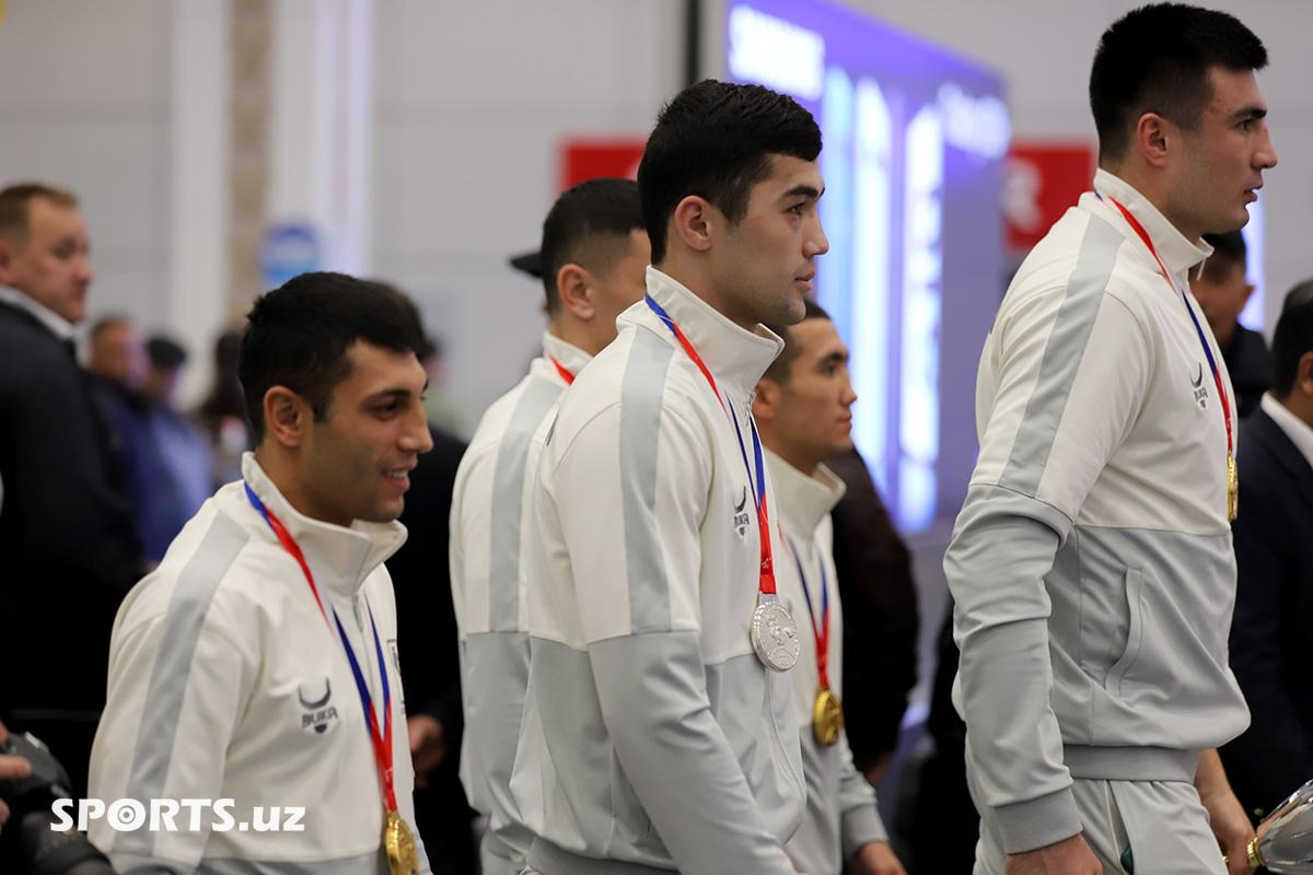 Boks bo'yicha Jahon chempionati. Bokschilarni kutib olish
