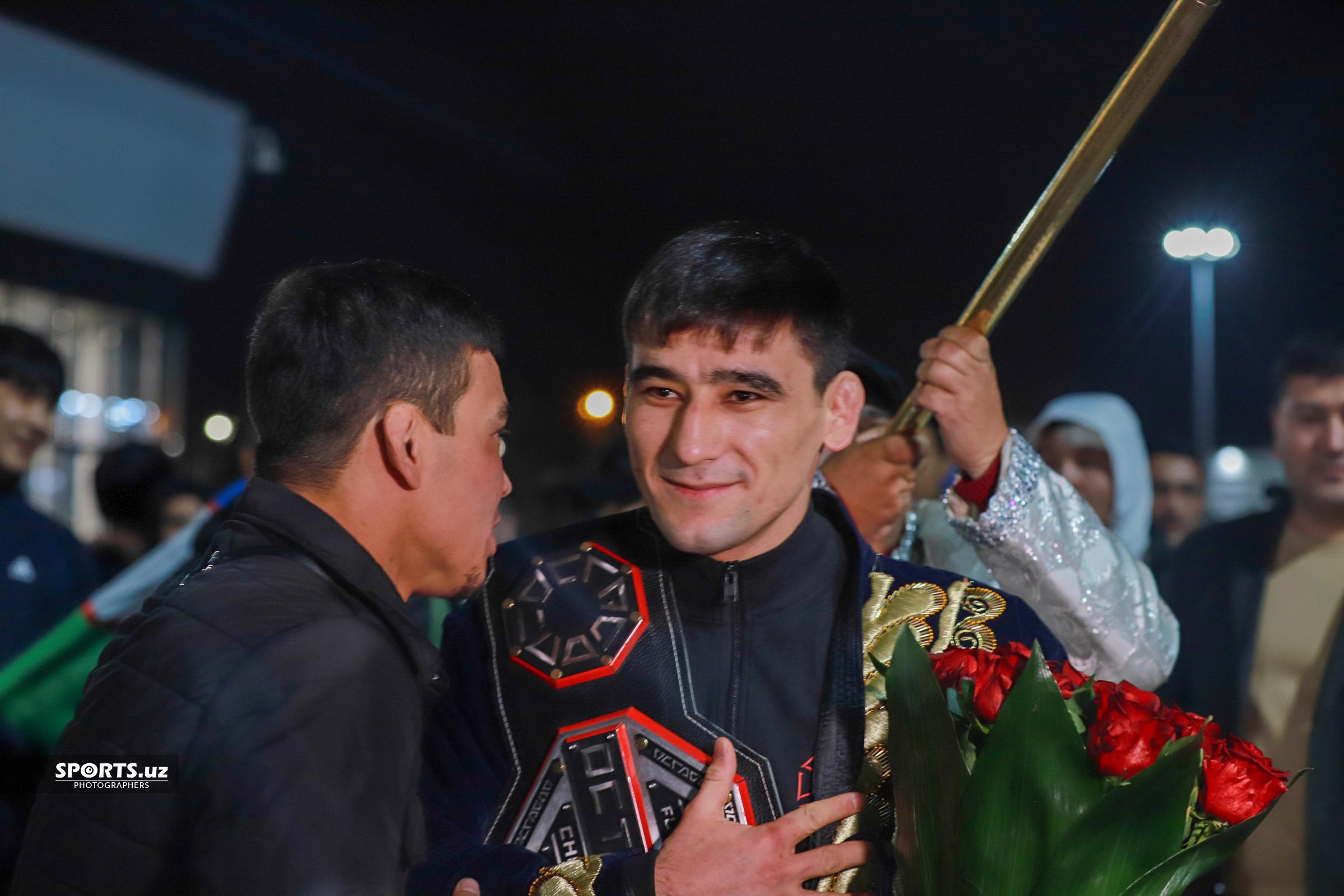 Анвар Абдуллаев АЭРОПОРТ