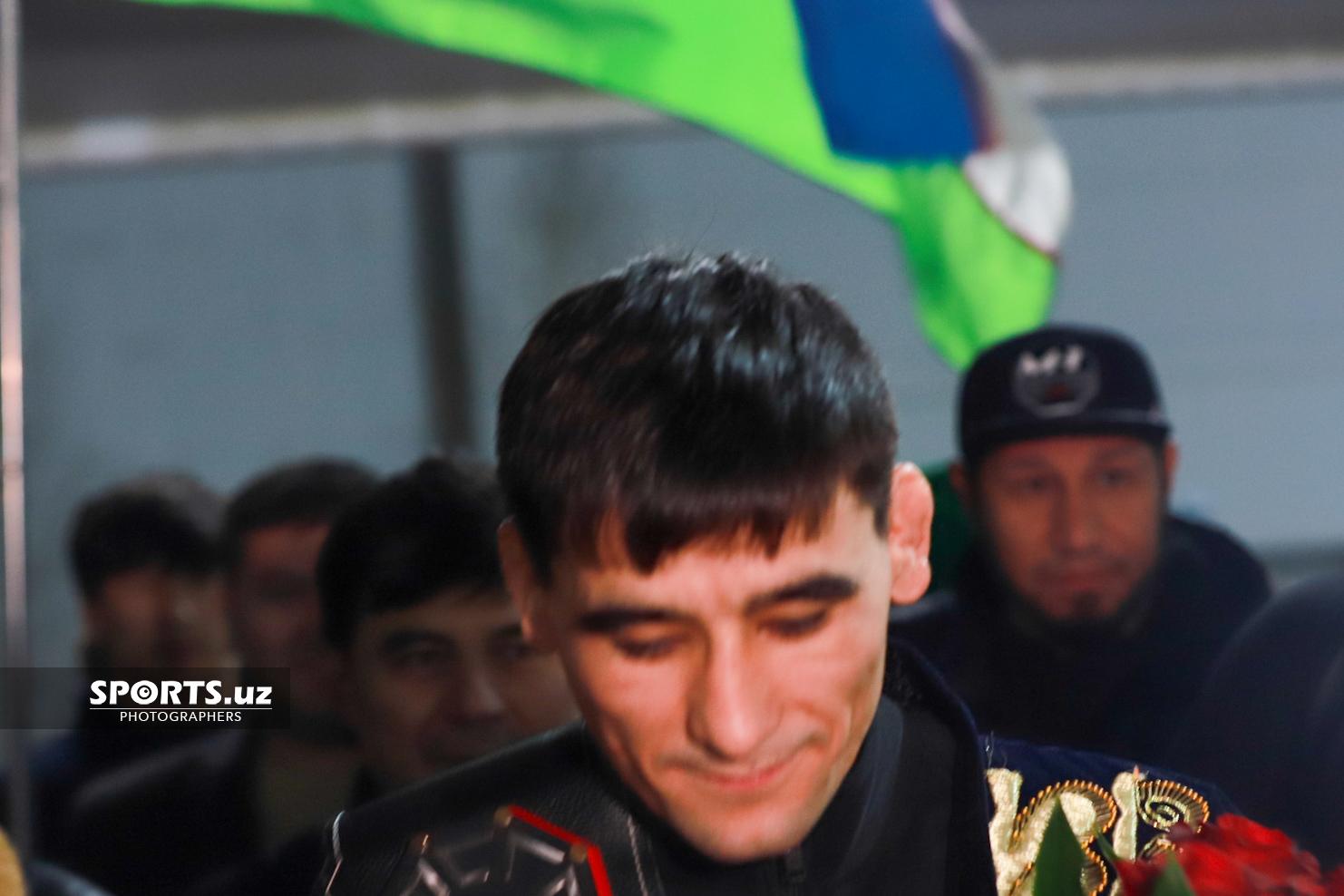 Анвар Абдуллаев АЭРОПОРТ