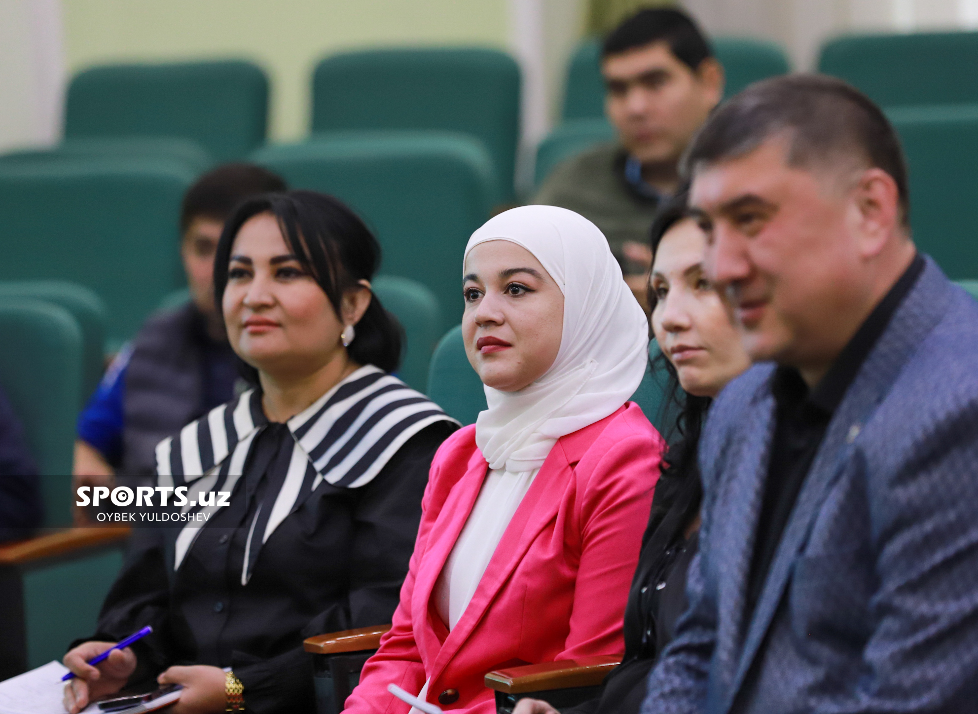 МОҚ матбуот анжумани Кападзе ва ЎФА иштирокида