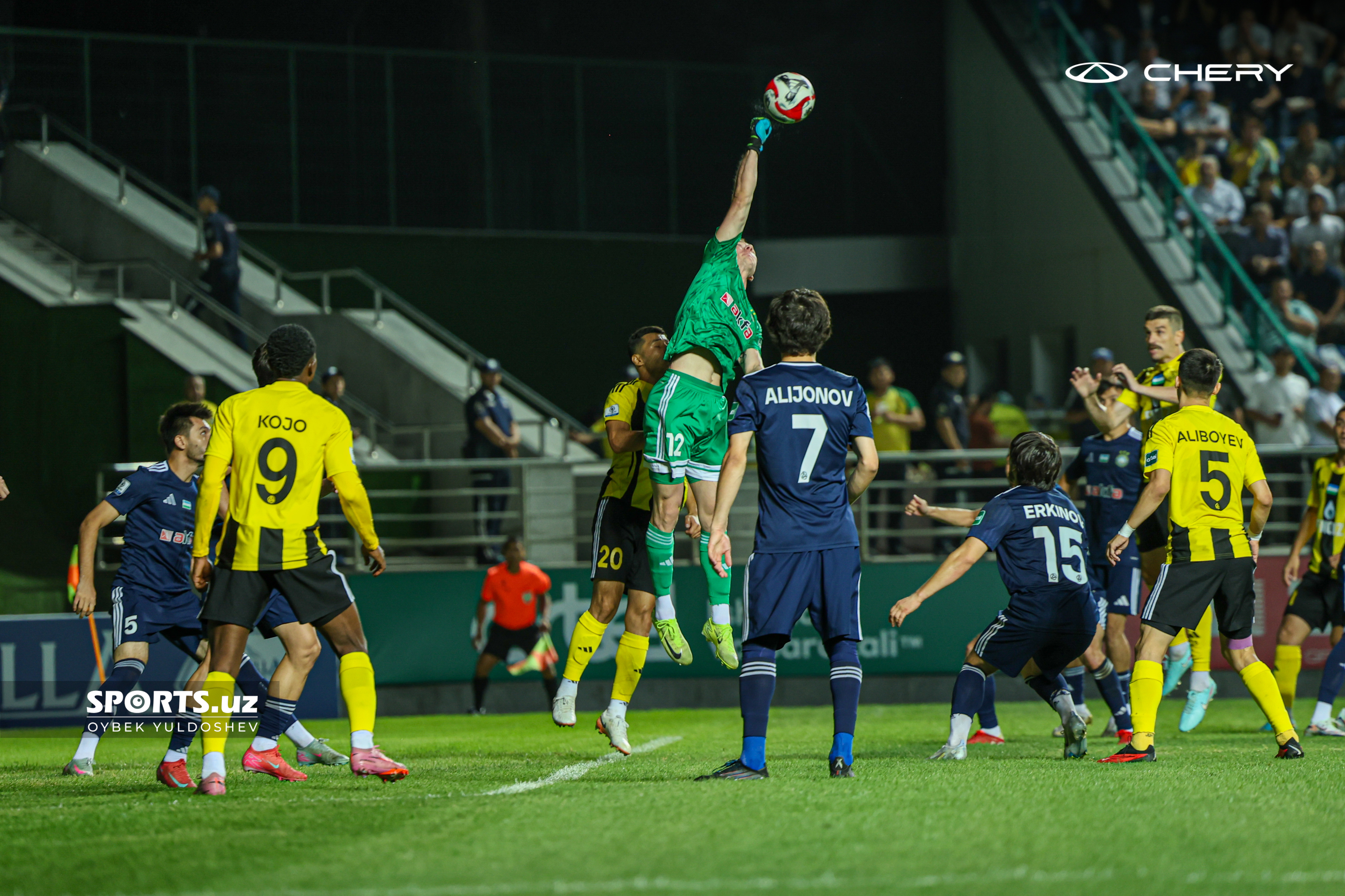Pakhtakor - Neftchi: 2:1