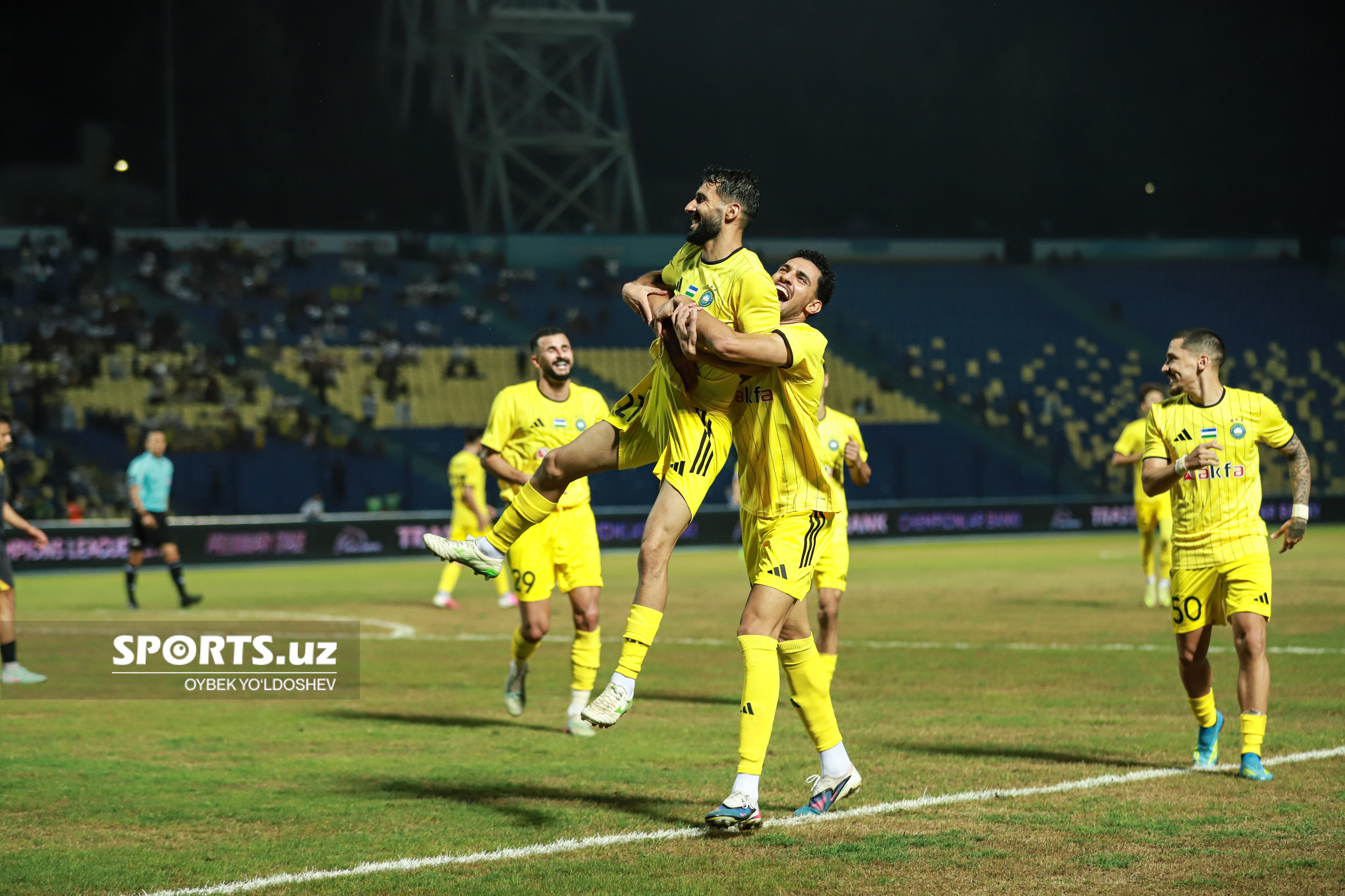 Pakhtakor - Al-Hussayn 3:0