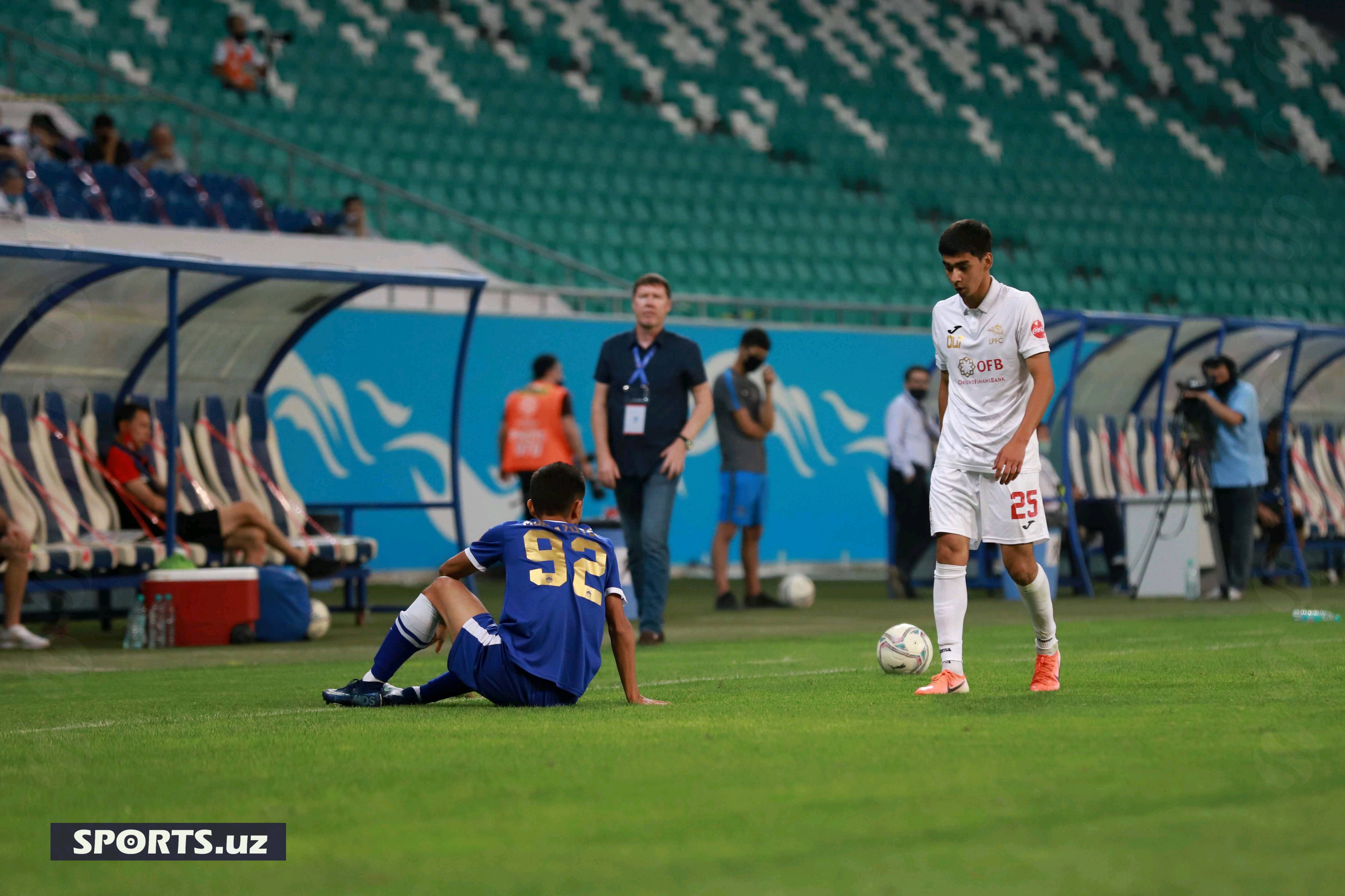 Bunyodkor 2-0 Lokomotiv
