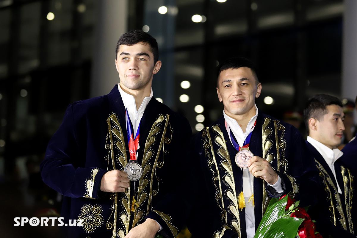 Boks bo'yicha Jahon chempionati. Bokschilarni kutib olish