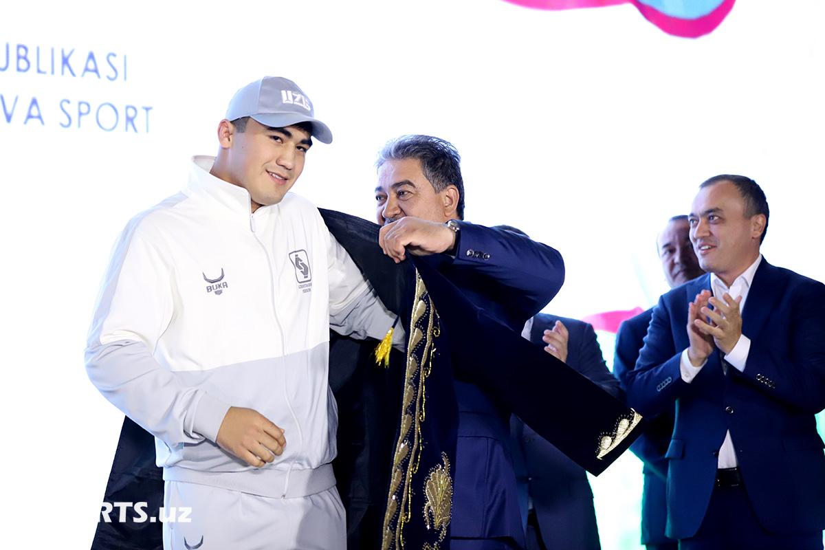 Boks bo'yicha Jahon chempionati. Bokschilarni kutib olish
