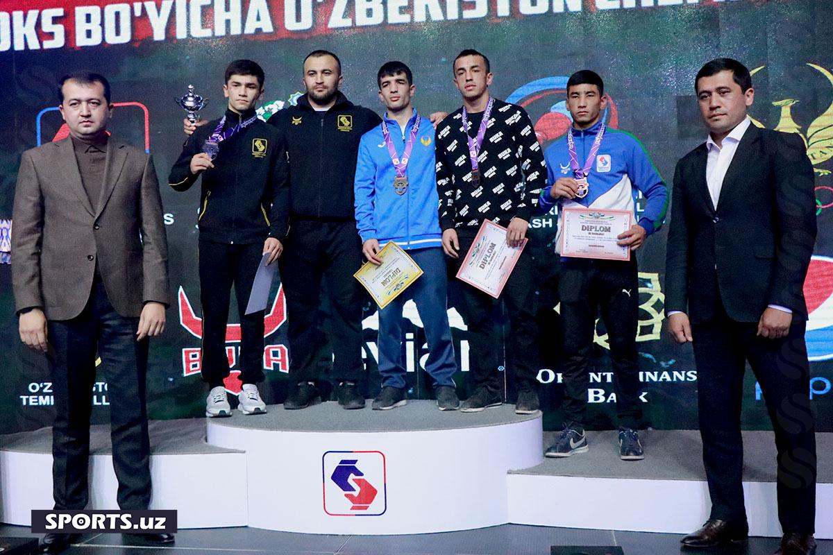 Бокс. Чемпионлар тақдирланди (эркаклар)