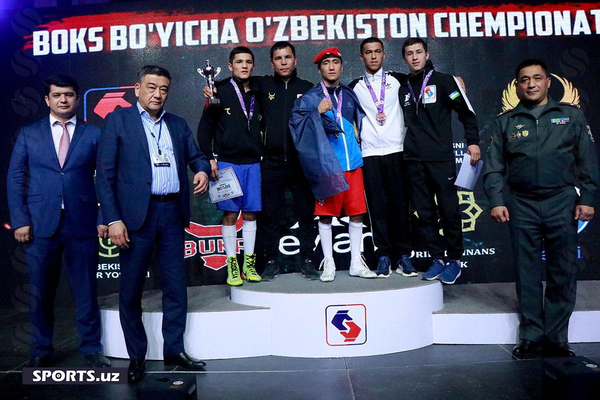 Бокс. Чемпионлар тақдирланди (эркаклар)
