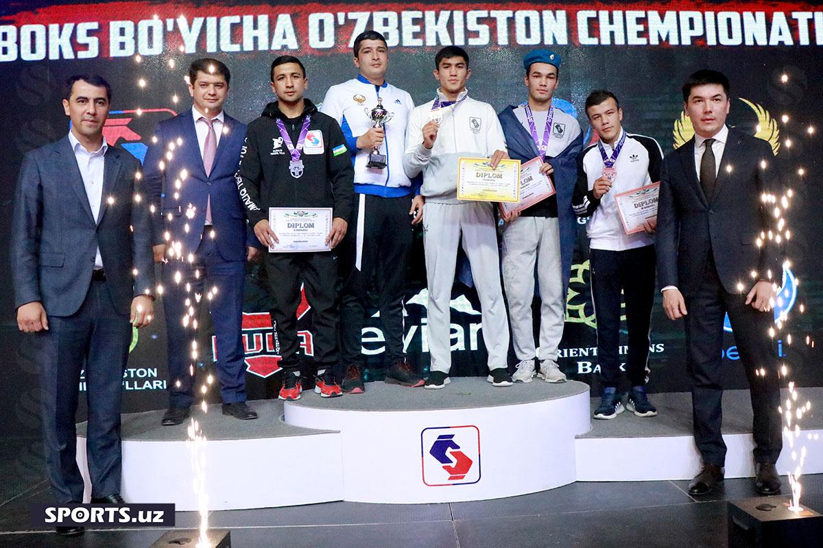 Бокс. Чемпионлар тақдирланди (эркаклар)
