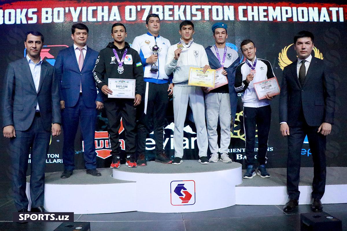 Бокс. Чемпионлар тақдирланди (эркаклар)