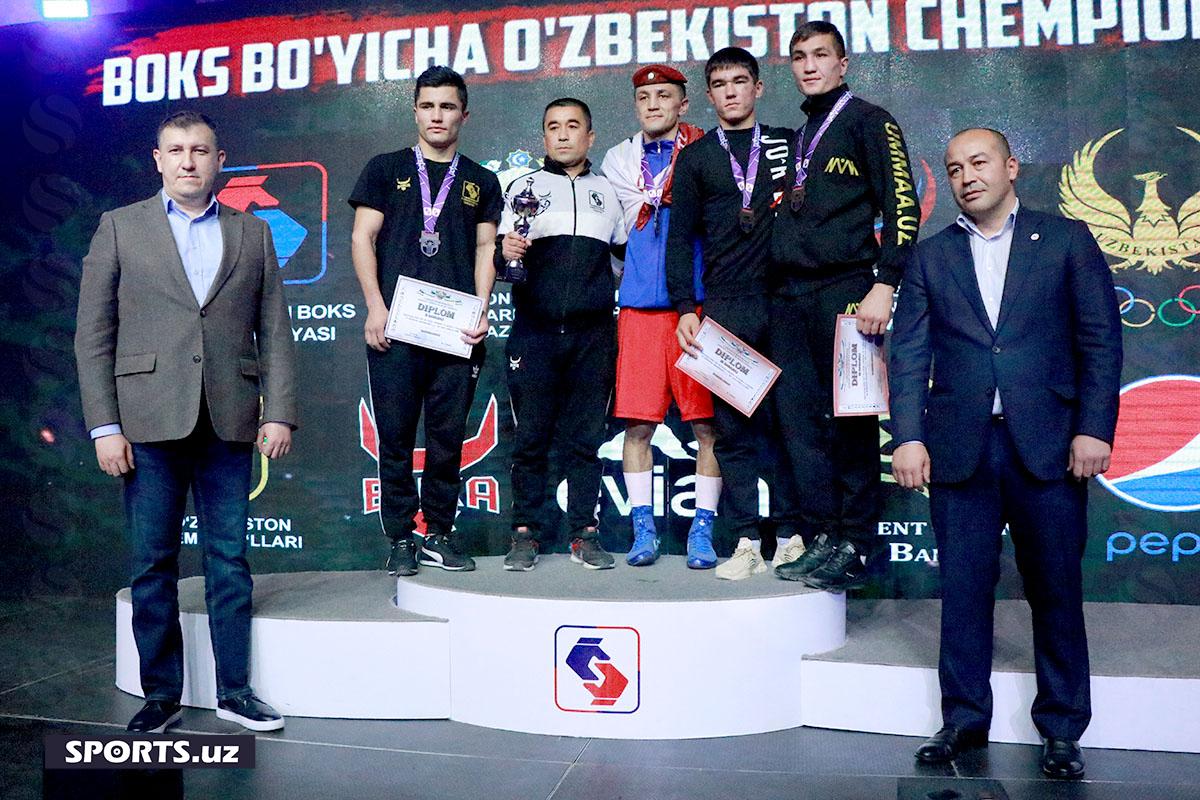 Бокс. Чемпионлар тақдирланди (эркаклар)