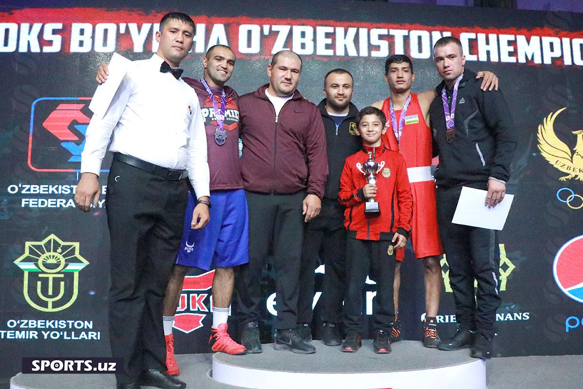 Бокс. Чемпионлар тақдирланди (эркаклар)