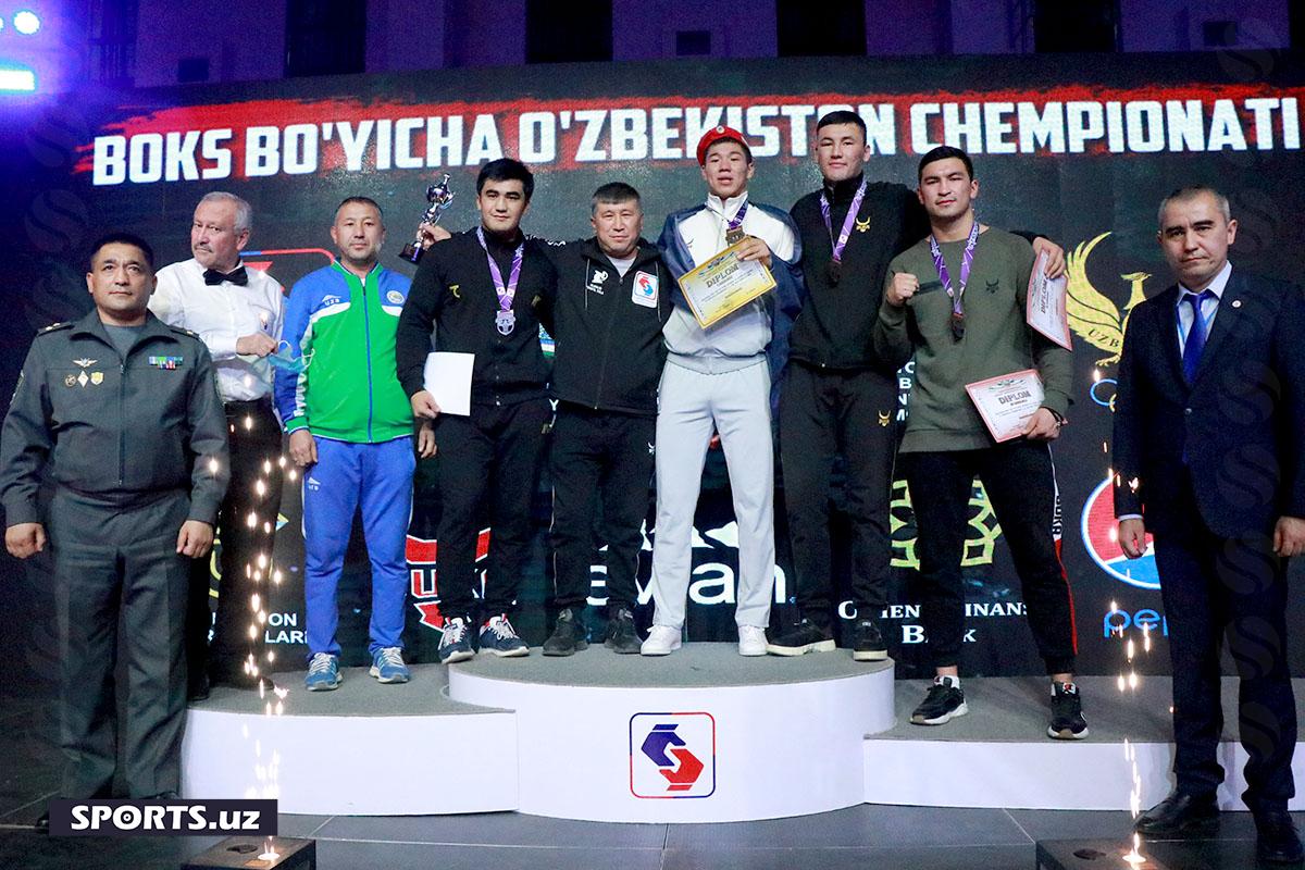 Бокс. Чемпионлар тақдирланди (эркаклар)
