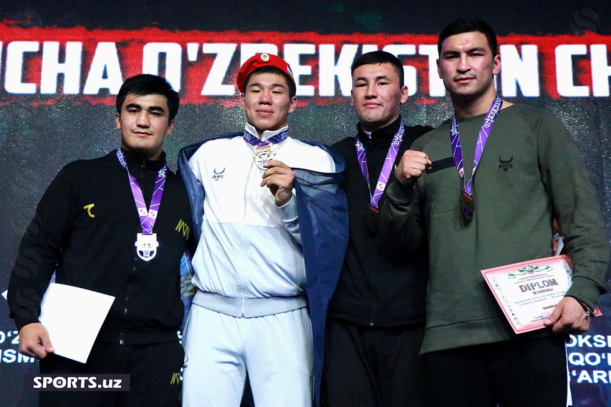 Бокс. Чемпионлар тақдирланди (эркаклар)