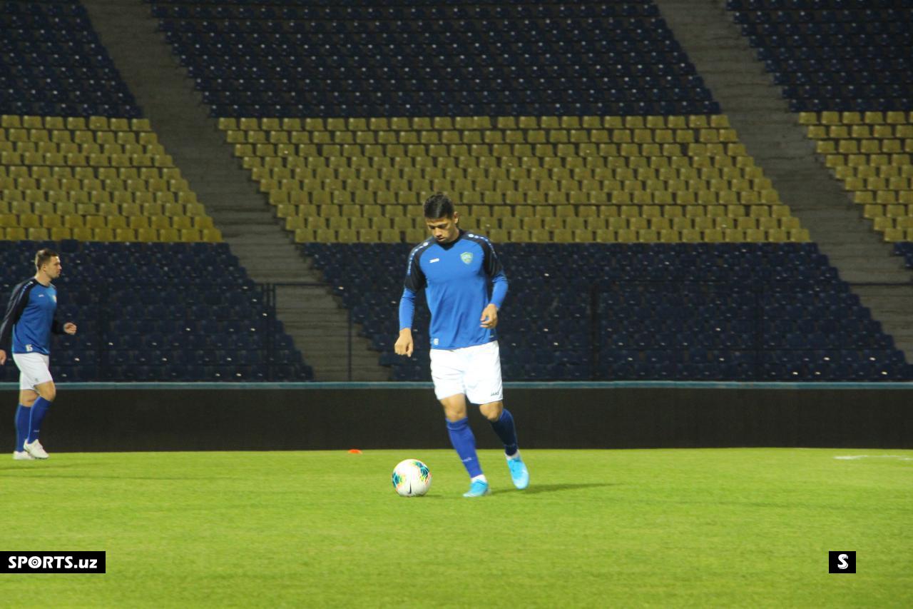 Uzbekistan training and press conferation