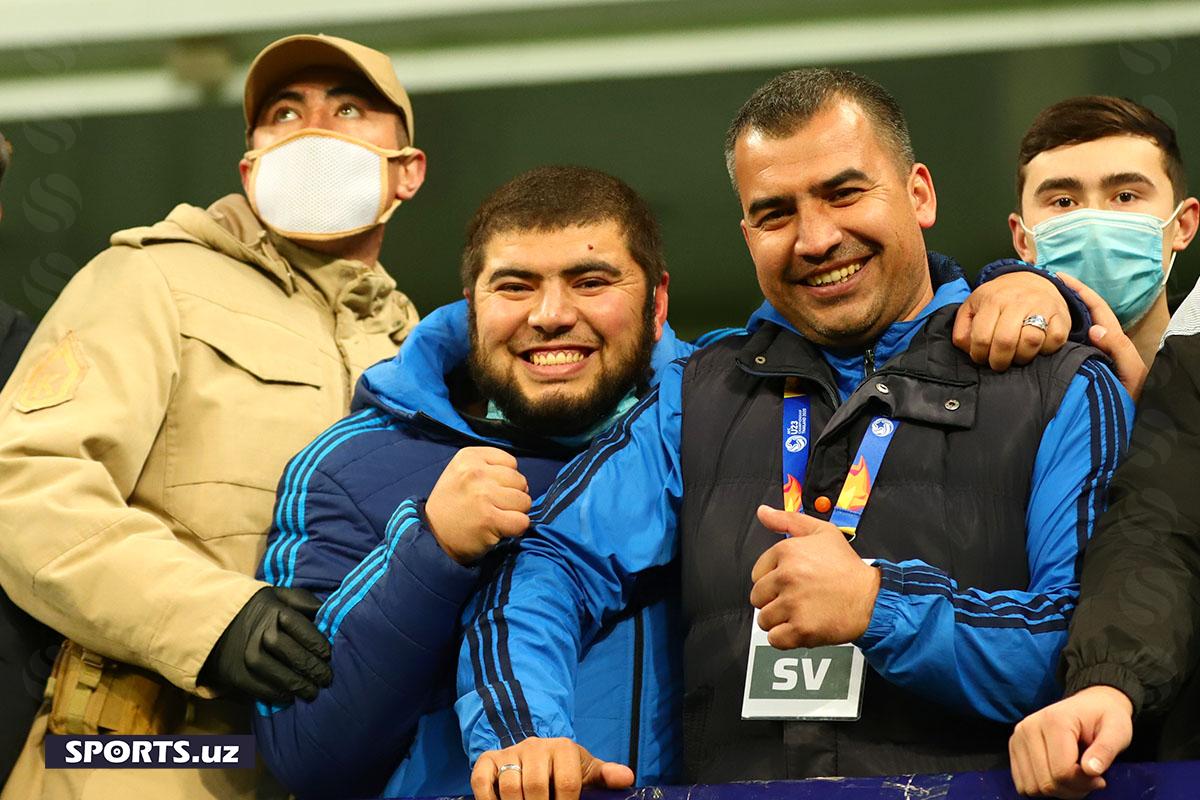 Uzbekistan - Iraq muxlislar
