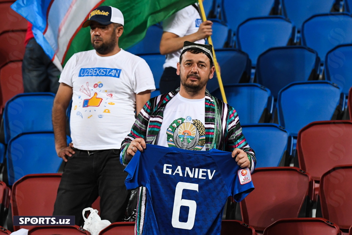 aus_uzb fans