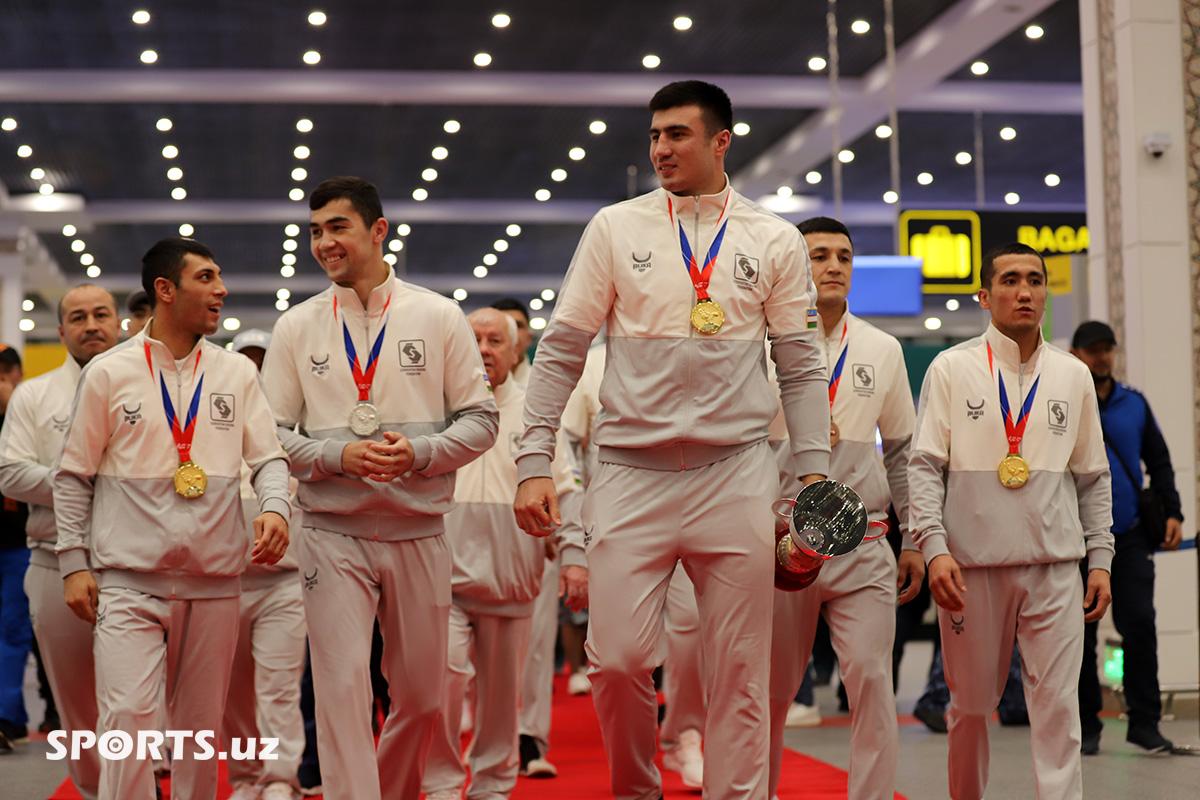 Boks bo'yicha Jahon chempionati. Bokschilarni kutib olish