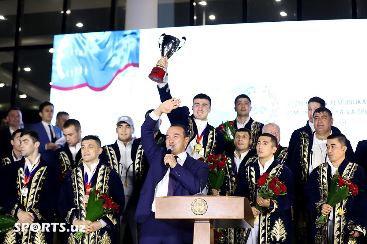 Boks bo'yicha Jahon chempionati. Bokschilarni kutib olish