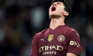 Husanovni “Manchester Siti”ga joylagan mutaxassis ishdan ketdi!