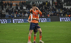 Shomurodov kechagi uchrashuvda qanday statistika qayd etdi? 