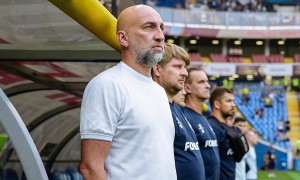 "Мундиалда жамоангизни кўриш ёқимли, Ўзбекистон чемпионатидан тавсия қилинган футболчиларни кузатяпмиз". "Крилья Советов" устози SPORTS.UZ сайти учун интервью берди