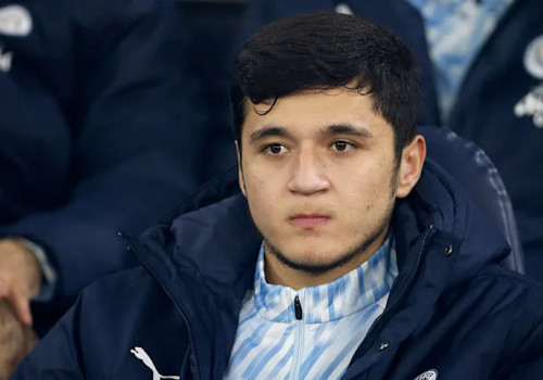 “Манчестер Сити” Ҳусановнинг жойига зўр ҳимоячи оладиган бўлди