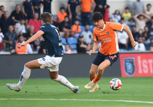 Бор оғирлик Шомуродовга тушяпти...