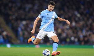 Ҳусанов "Байер"га қарши 65 дақиқа ичида қандай статистика қайд этди? 