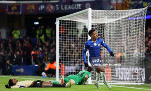 Чемпионлар лигасида бутун Европани ҳайратда қолдирган бу вундеркинд ким? У "Барселона" ҳимоясини парчалаб ташлади ва Неймарнинг меросхўри ҳисобланади