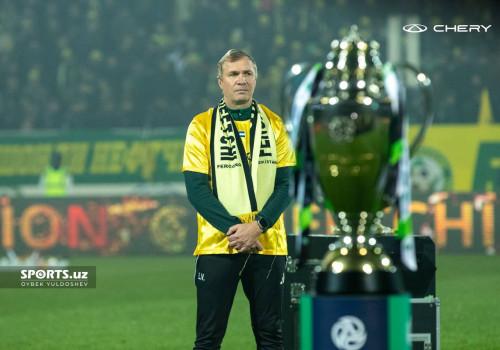 Левченко лучший тренер Суперлиги-2025