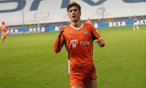 Turkiya Superligasi. Shomurodov gol va assist qayd etgan uchrashuvda "Istanbul Bashakshehir" ishonchli hisobda raqibini engdi