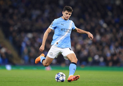 Rossiyalik ekspert Abduqodir Husanovni iqtidorsiz futbolchilar toifasiga qo‘shdi