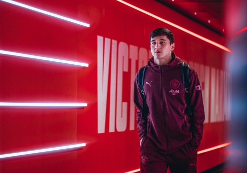 18 ёшли Нурали Абдуқодир Ҳусанов изидан Европага йўл олди