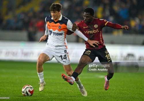 Turkiyada “Oy futbolchisi” mukofotiga nomzodlar e’lon qilindi