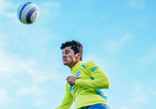 Husanovning reytingi “uchdi”