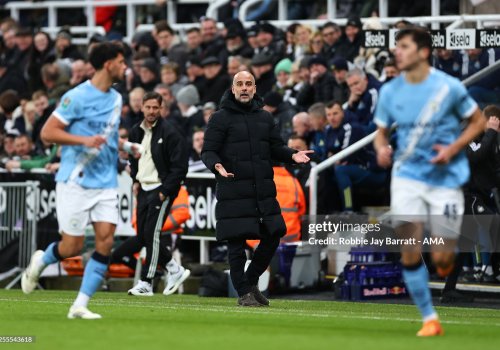 Гвардиола: "Уни Ҳусанoв ва Аке қўллаб-қувватлади"