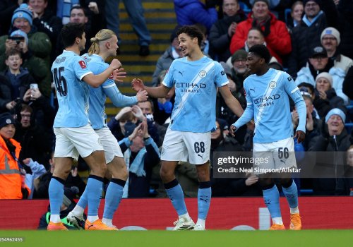 "Manchester Siti" futbolchisi Husanov bilan yaxshi munosabatda ekanini aytdi