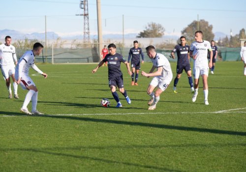 На сборах в Турции «Бунёдкор» победил соперника, «Сурхан» проиграл