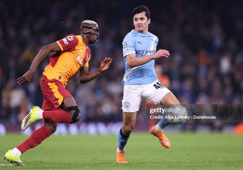 Туркиялик эксперт: Ҳусанов Осимхенни "чўнтагига солиб қўйди"