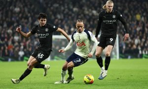 Супертўқнашувда қўпол ўйнаган Ҳусанов ҳаракатларига экспертлар қандай хулоса берди?