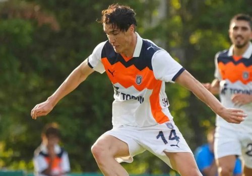 Супергол урган Шомуродов “тахти”ни қайтариб олди!